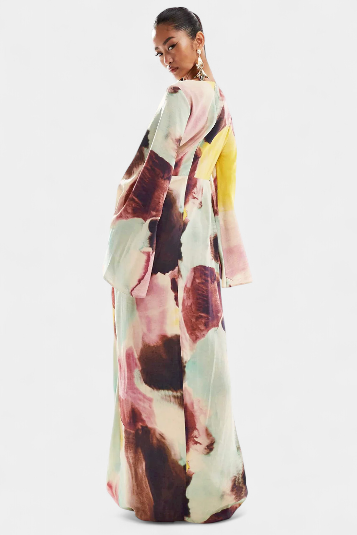 Vestido largo Dana con estampado de acuarela y parte delantera torcida