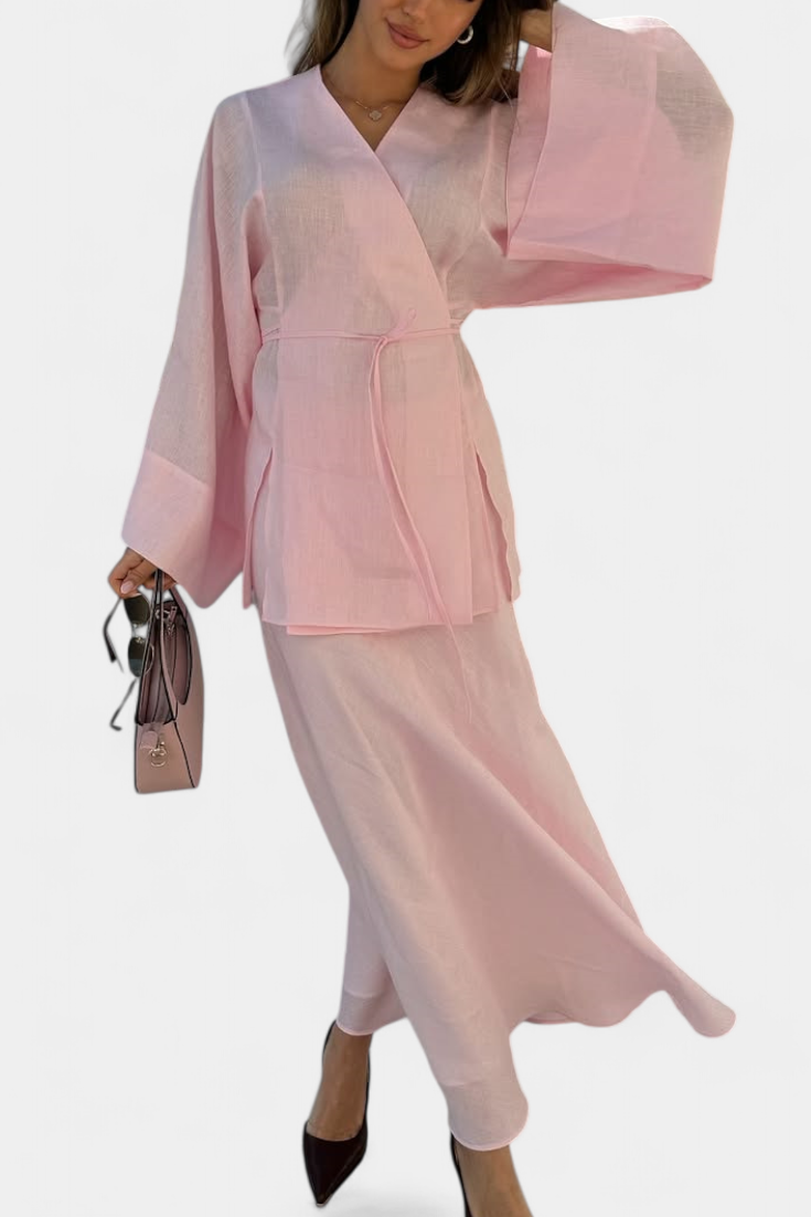 Zelda Conjunto de Camisa Escote en V y Falda con Abertura