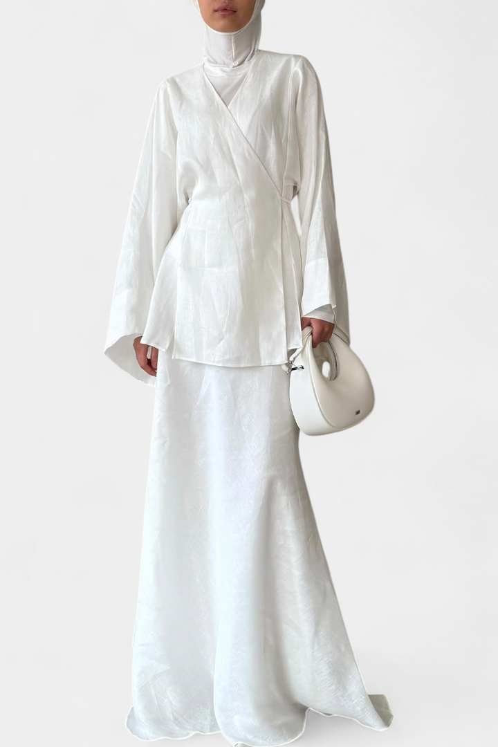 Zelda Conjunto de Camisa Escote en V y Falda con Abertura