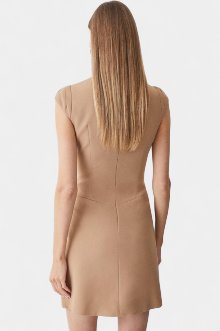 Karen Vestido Mini con Cuello Alto y Detalle Plisado