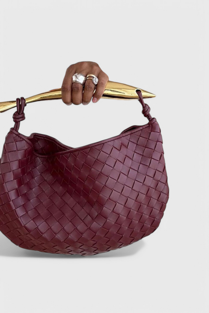 Bolso Tejido Gerda con Asa Dorada