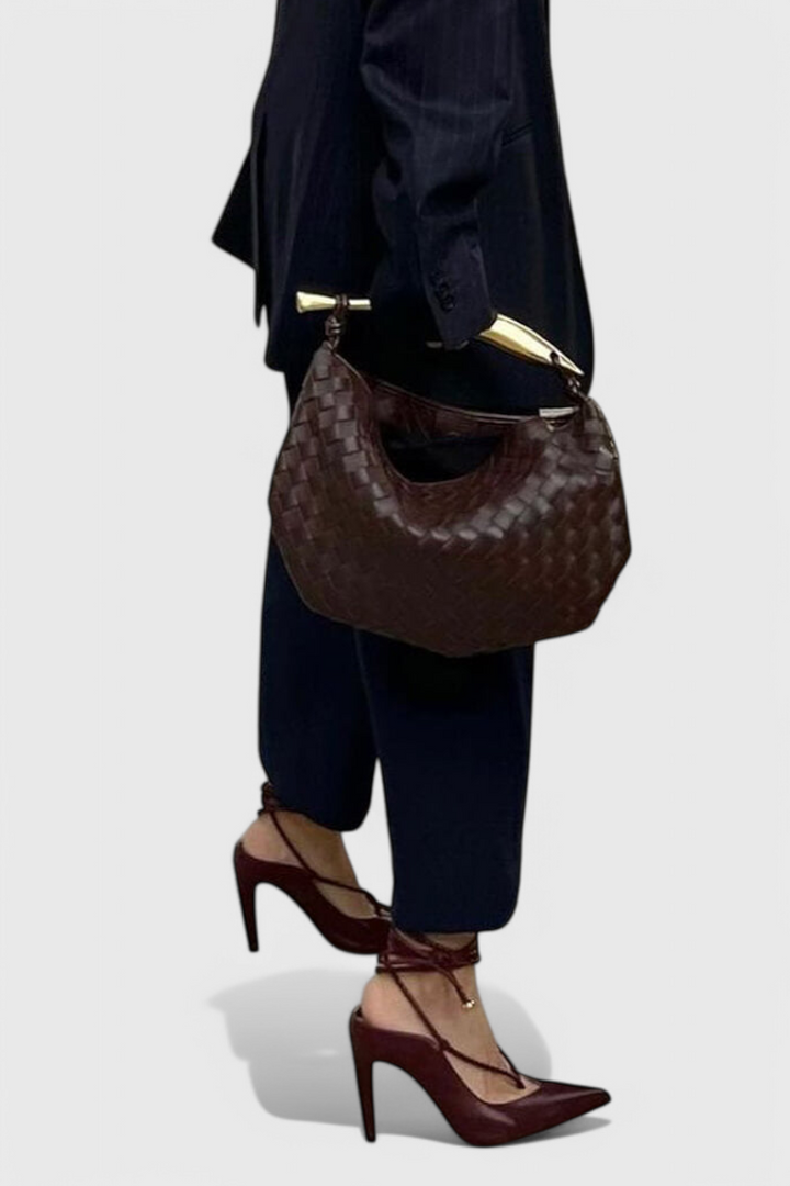 Bolso Tejido Gerda con Asa Dorada