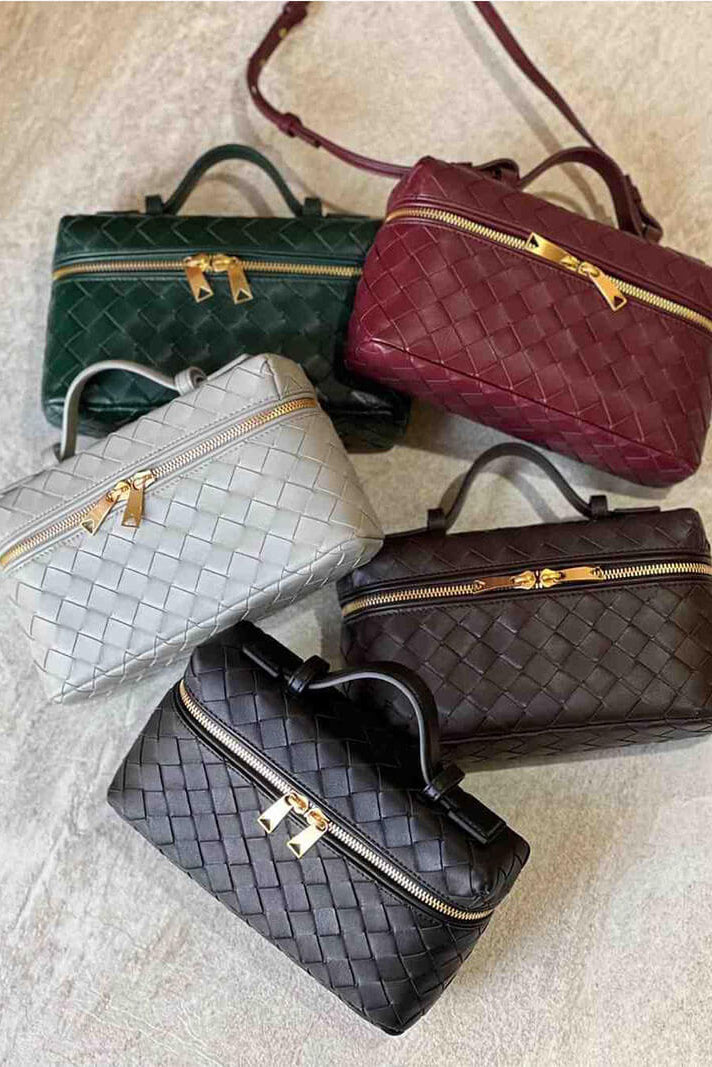 Milla Bolso Mini Tejido con Accesorios Dorados