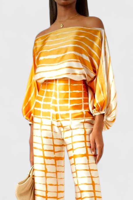 Sybella Conjunto de Dos Piezas con Hombros Descubiertos y Pantalones Amplios Estampados