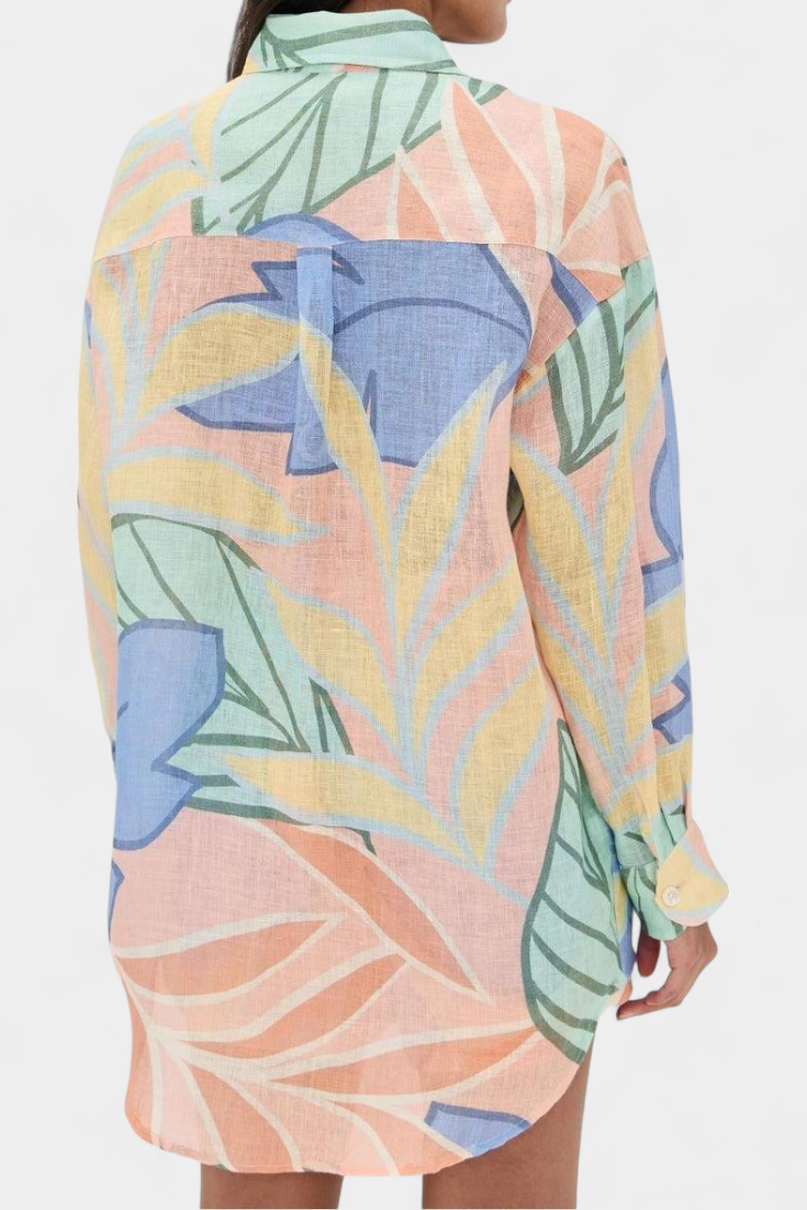 Lumina Conjunto Tropical con Camisa Holgada y Shorts de Cintura Alta