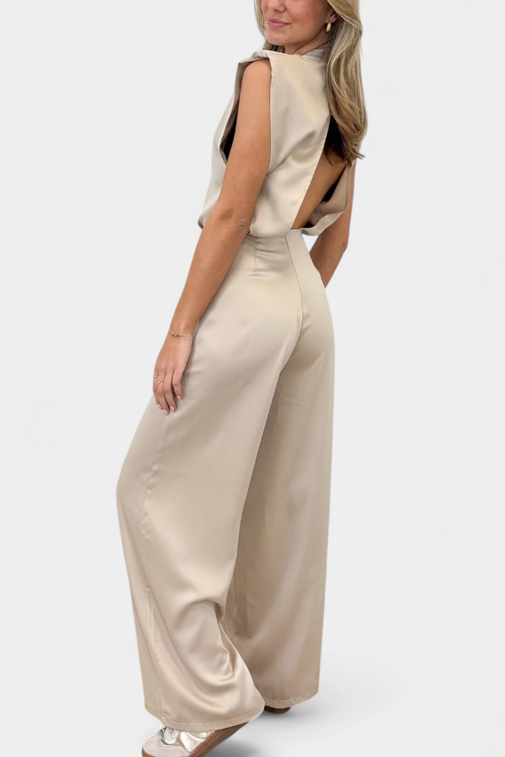 Francis Mono Sin Espalda de Corte Fluido