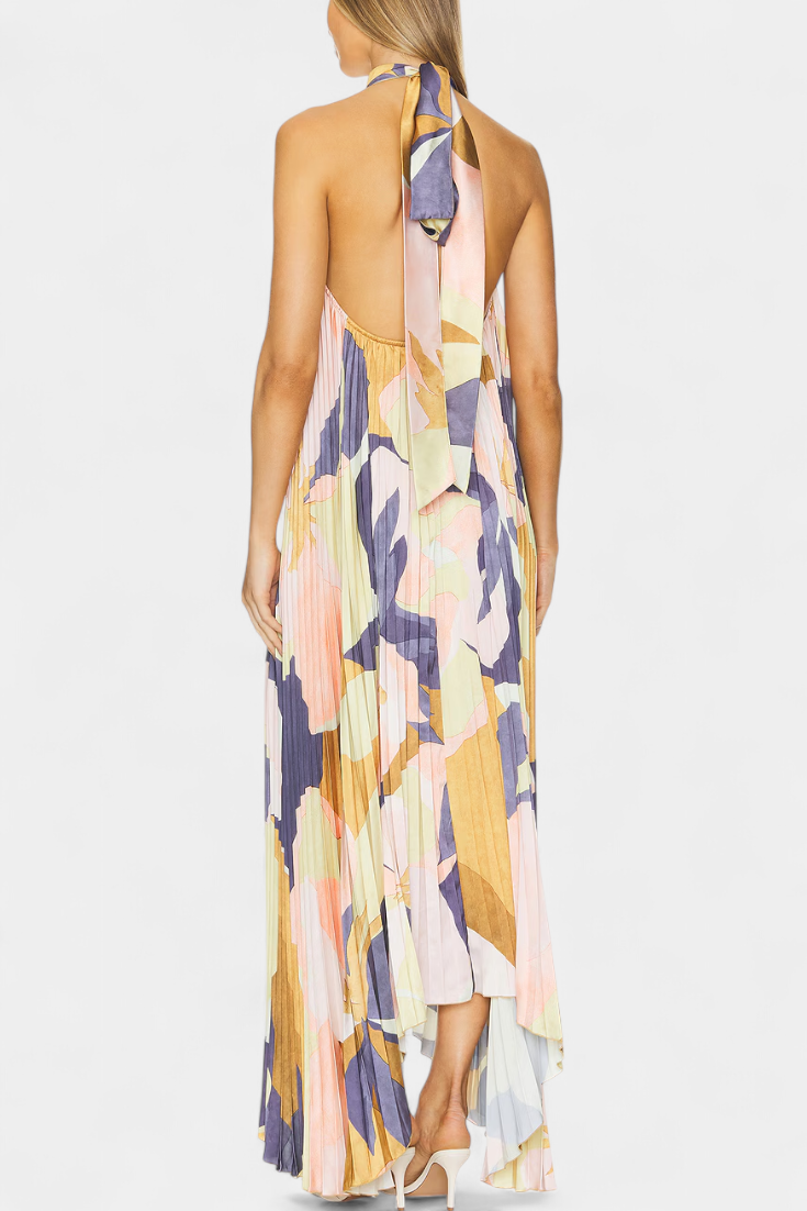 Giselle Vestido Largo Plisado con Escote Halter y Movimiento Elegante