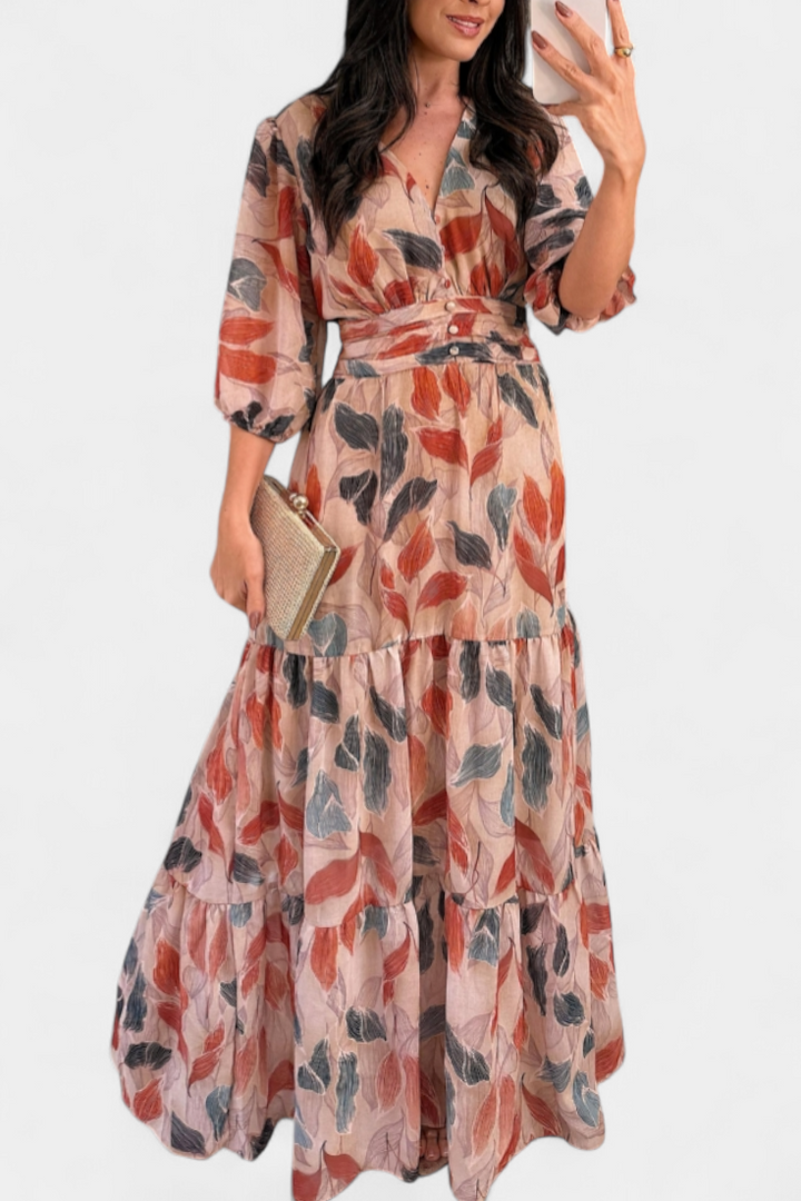 Aísha Vestido Largo Floral con Corte Fluido y Motivo de Hojas