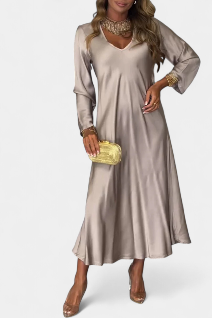 Riva Vestido Fluido con Escote en V y Mangas Largas